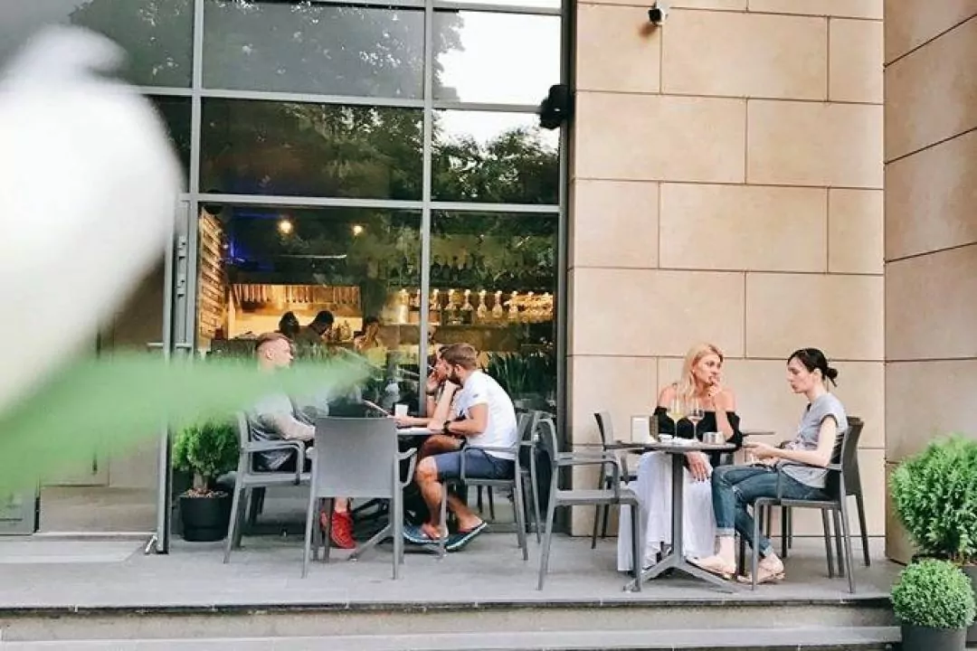 Просекко и итальянские закуски: возле цирка открылся Italist Prosecco Bar