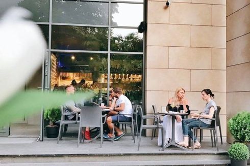 Просекко и итальянские закуски: возле цирка открылся Italist Prosecco Bar