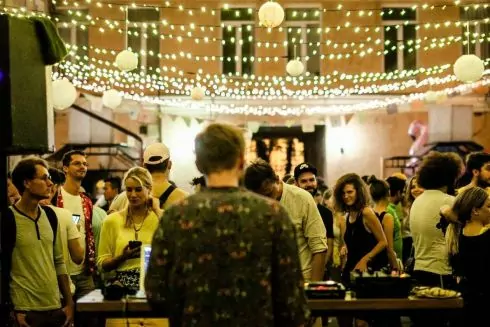 В баре &laquo;Хвильовий&raquo; проведут благотворительную барахолку