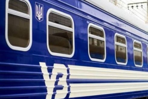 На різдвяні свята «Укрзалізниця» призначила додаткові потяги в напрямку Львова та гір