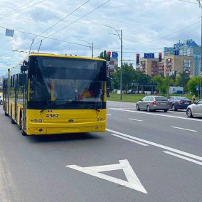У Києві з'являться три нові смуги для громадського транспорту: адреси
