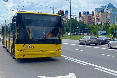 У Києві з'являться три нові смуги для громадського транспорту: адреси