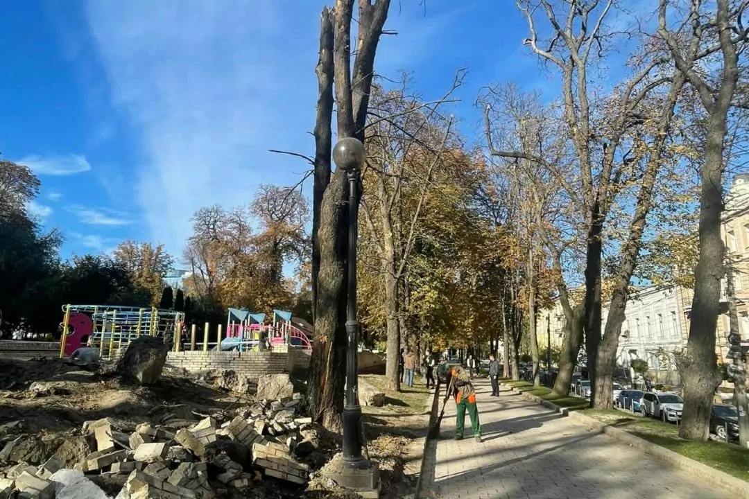 Парк Шевченка після атаки зазнав збитків на понад 2 мільйони гривень