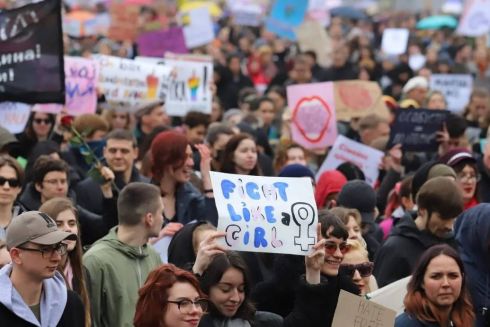 Популярность 8 марта в Украине снизилась с 34% до 25% за два года