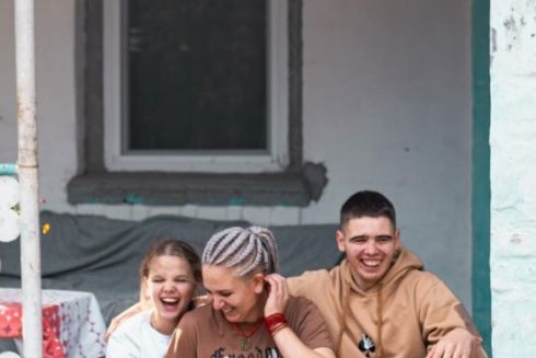 “Життєлюб” шукає ВПО для проєкту “Хата поруч”: вони отримають безкоштовне житло і роботу під Києвом