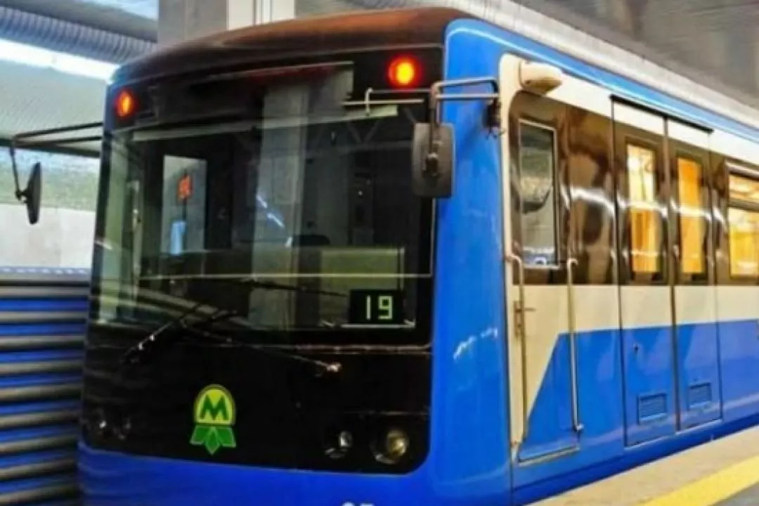 Київське метро закупить 50 нових вагонів з наскрізним проходом