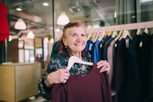 Куди віддати речі тим, хто цього потребує: 10 місць у Києві