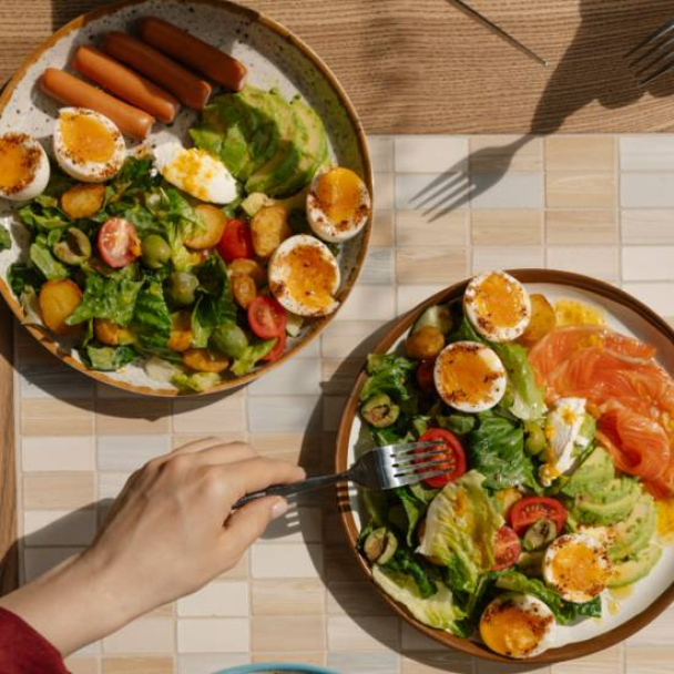 У ЖК “Файна Таун” відкрили гастрокафе “Юрба”: зі сніданками та крафтовим українським вином