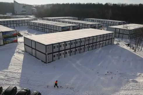 Фото: Як виглядає найбільше модульне містечко у Львові