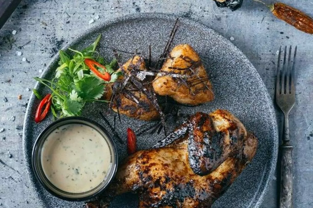 Новый мясной ресторан &laquo;Публицист&raquo;: утка с дымком и борщ из кимчи
