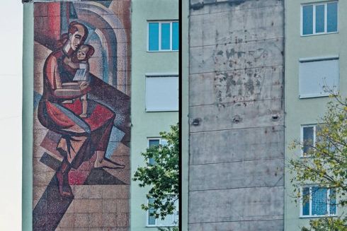 В Чернигове демонтировали мозаику «Материнство» на торцевой стене роддома