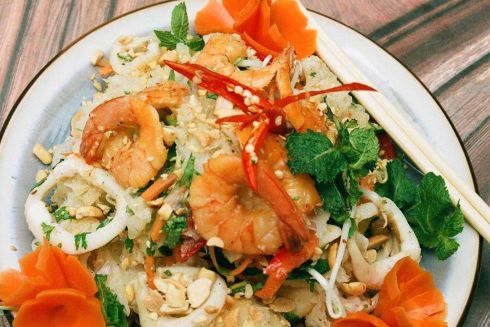 На Гончара открылось вьетнамское кафе-маркет «У Хань»