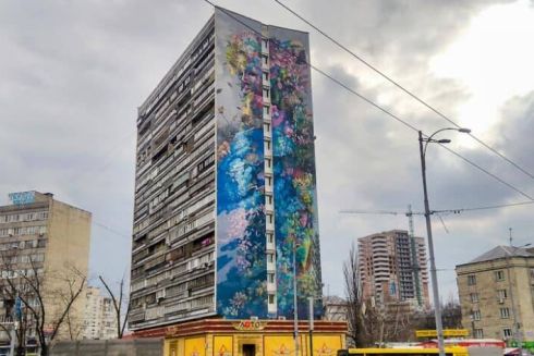 В Днепровском районе закрасили мурал американского художника