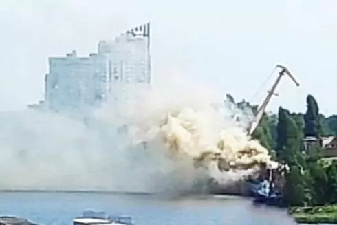 На &laquo;Кузнице на Рыбальском&raquo; загорелся корабль