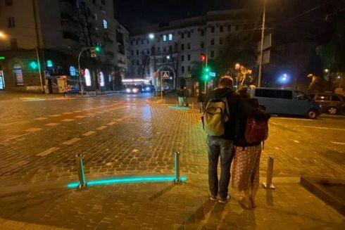 На Пушкинской установили подсветку к пешеходным переходам