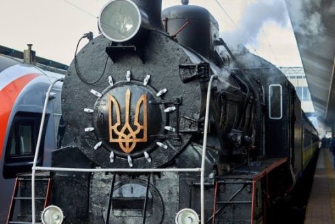 У Києві та Львові на свята курсуватиме ретропоїзд «Різдвяний експрес»