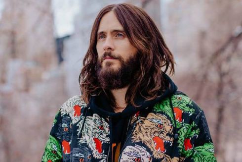 Джаред Лето влаштував імпровізований концерт на пішохідному мосту