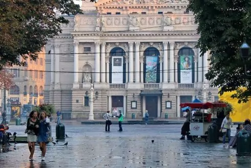 На одной из центральных улиц Львова запретили ездить на электросамокатах