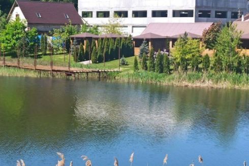 Києву повернули землі заказника “Совська балка”, де самовільно збудували ресторан