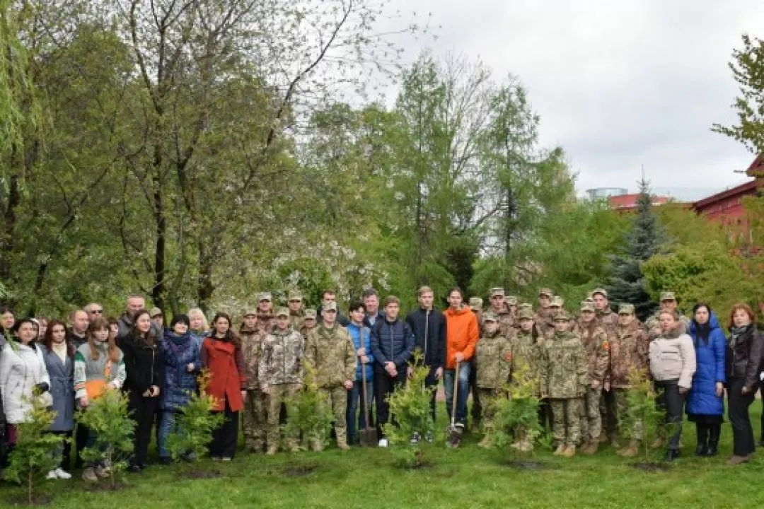 Біля університету Шевченка створили простір пам&rsquo;яті про загиблих студентів