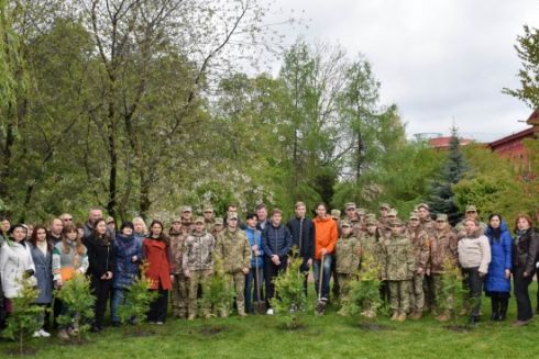 Біля університету Шевченка створили простір пам&rsquo;яті про загиблих студентів