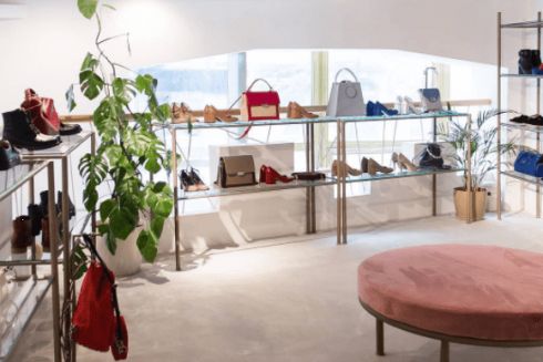 В Киеве открыли магазин украинских сумок и обуви HVOYA