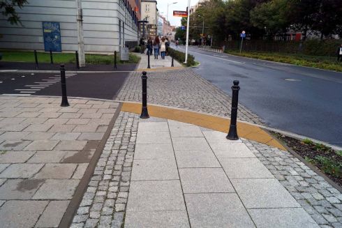 В Україні пішохідні переходи огородять стовпчиками