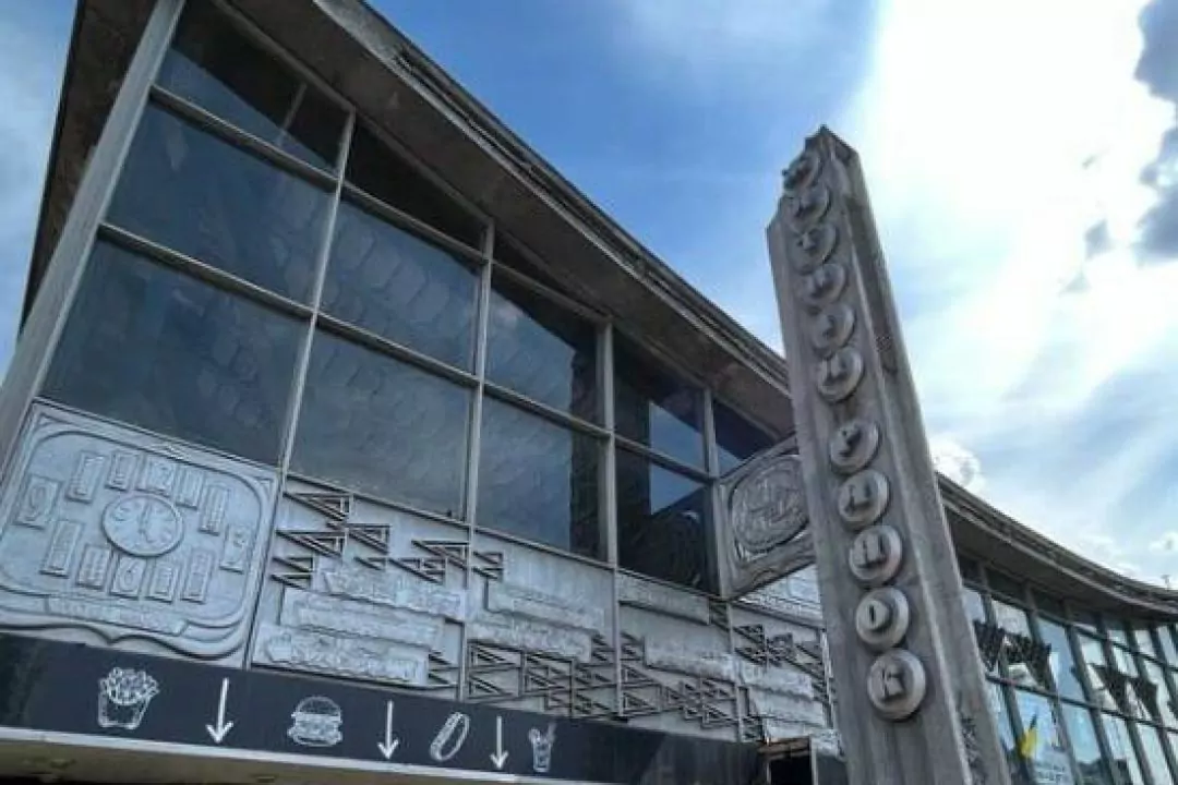 Київрада пропонує приватизувати Житній ринок з умовою капремонту за три роки