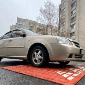 У Вінниці облаштували “берлінські подушки” на ще одному пішохідному переході
