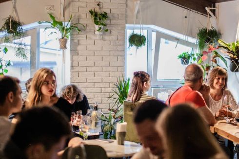 На Подоле закрывается последний бар сети Like a Local's