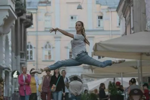В Україні запустили фотопроект Ballerina Project