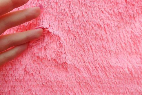 У Дніпрі з'явився рожевий «пухнастий» фасад