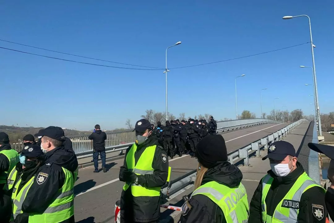 Поліція перекрила частину Гідропарку. Ботсад також закритий