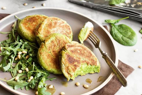 Новий погляд на сирники: 6 солоних рецептів