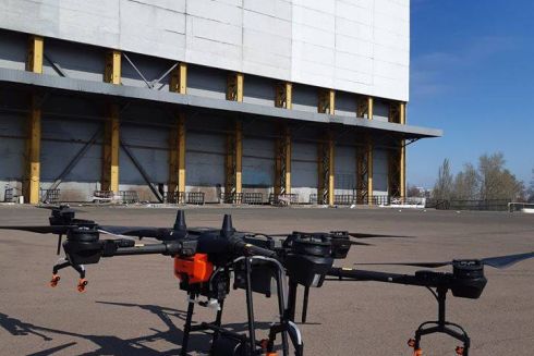 Комунальники почали використовувати дрони для дезінфекції території