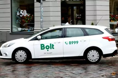 В Bolt появились автомобили с перегородкой между водителем и пассажиром