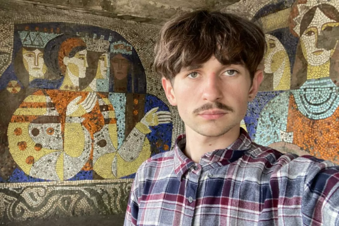 Проєкт &ldquo;Кінцева&rdquo;: Як студент із Хмельниччини рятує мозаїки на автобусних зупинках