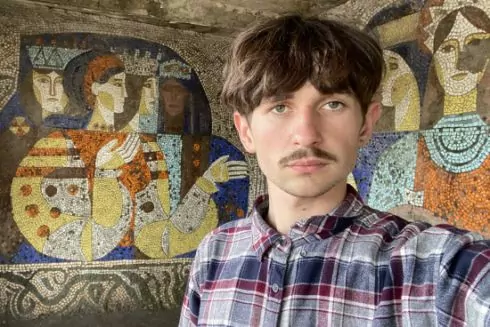 Проєкт &ldquo;Кінцева&rdquo;: Як студент із Хмельниччини рятує мозаїки на автобусних зупинках