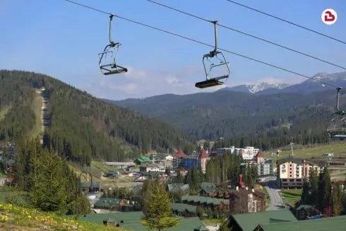 Буковель открывает территорию курорта для посетителей