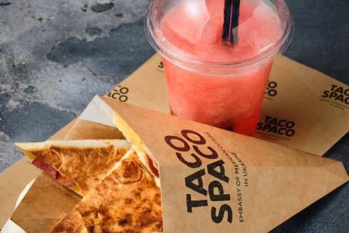 На Печерске открыли мексиканский фудтрак Taсo Spaco