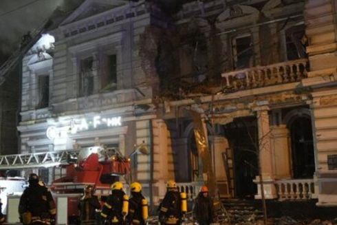 У Харкові почали відновлювати історичну будівлю, яка постраждала під час атаки рф