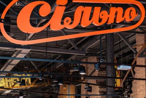 Фото. Біля ЖК «Комфорт Таун» відкривається дизайнерський «Сільпо» у стилі S.T.A.L.K.E.R