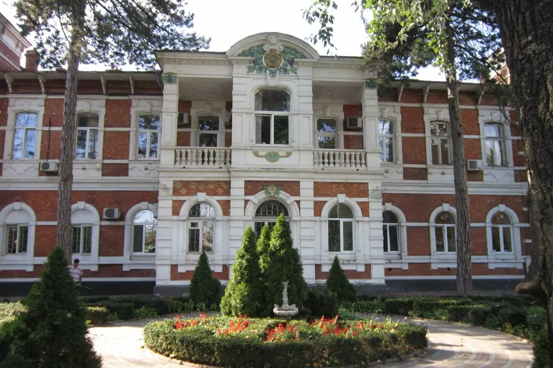 В Одесі зареєстрували петицію з вимогою захистити пам'ятку архітектури, яку почали зносити під час тривоги