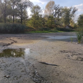 У висохле озеро Синє зливатимуть артезіанську воду: для чого