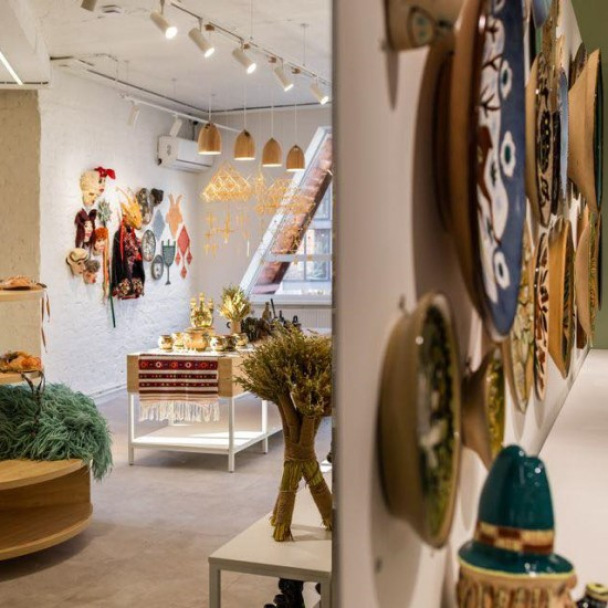 У Яремчі відкрили простір Mysternya з майстеркласами, артподіями і ярмарками майстрів: фото