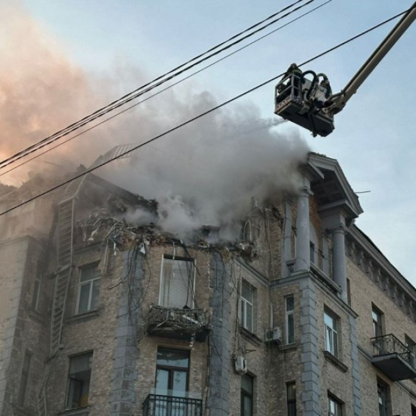 У Києві досі не почали відновлювати пошкоджений "шахедом" будинок на Печерську