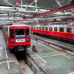 У київському метро почав курсувати ще один потяг із Варшави