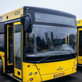 У Києві відновлює роботу автобус від Львівської площі до залізничного вокзалу