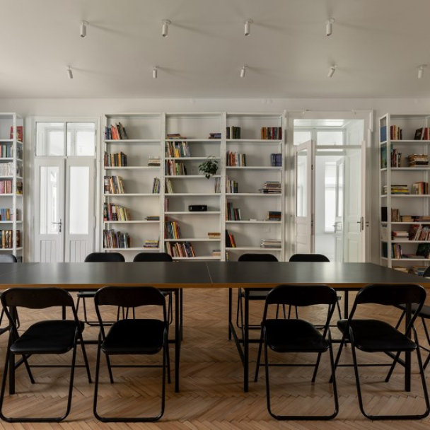 Дивіться, як у Львові відреставрували бібліотеку XIX століття