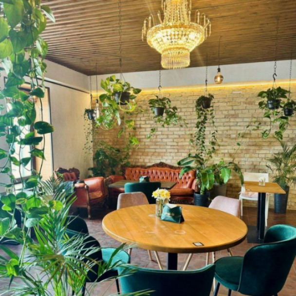 На Подолі відкрили кафе Jek Port із 10 видами піци та азійськими стравами